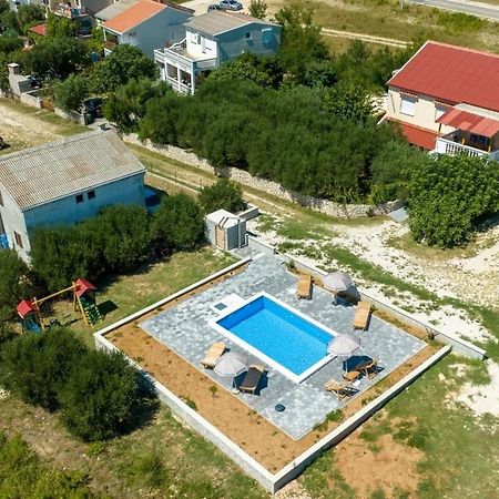 Family Friendly Apartments With A Swimming Pool Rtina - Stosici, Zadar - 21450 Екстер'єр фото